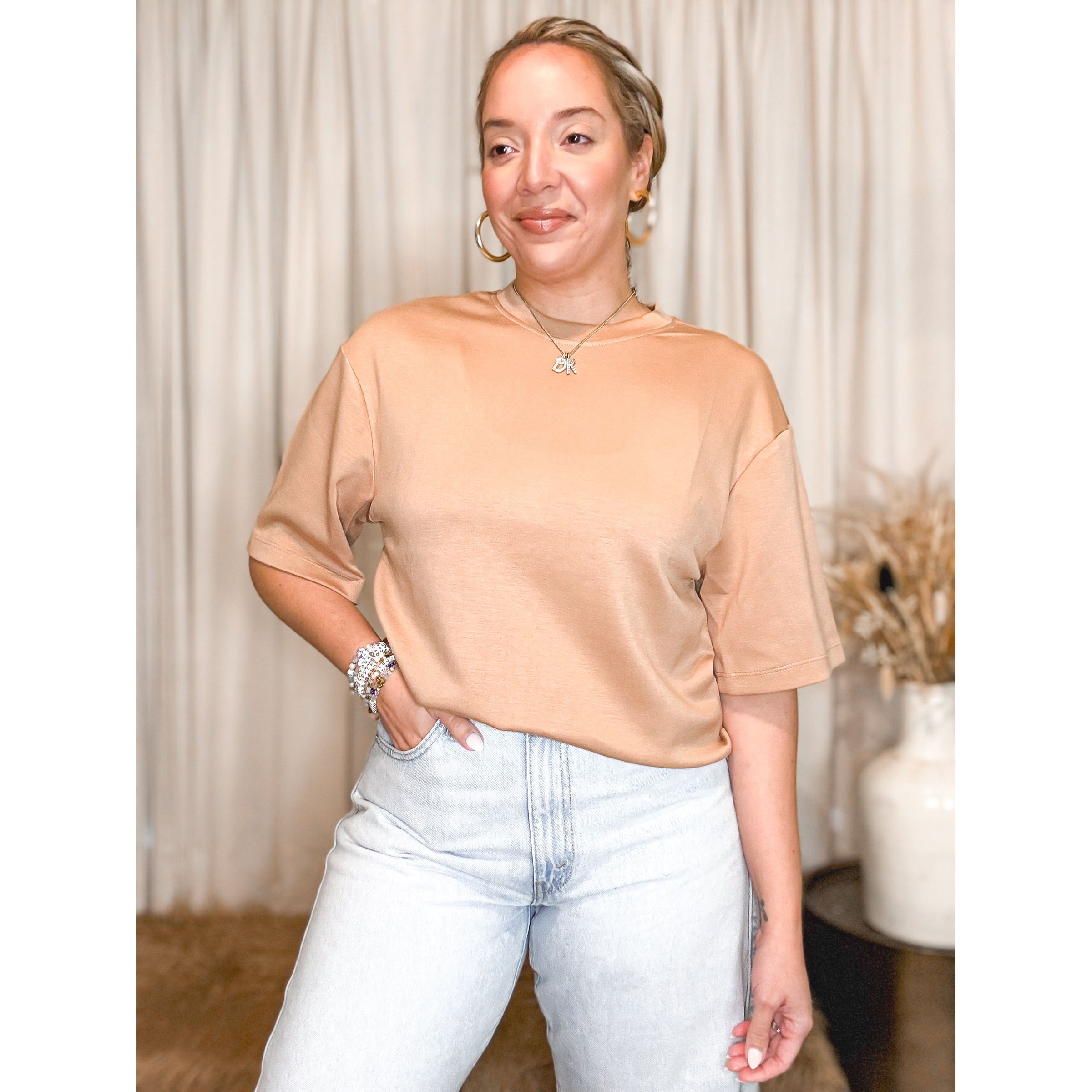 Benny Tee - The Hive by Chris Jesselle