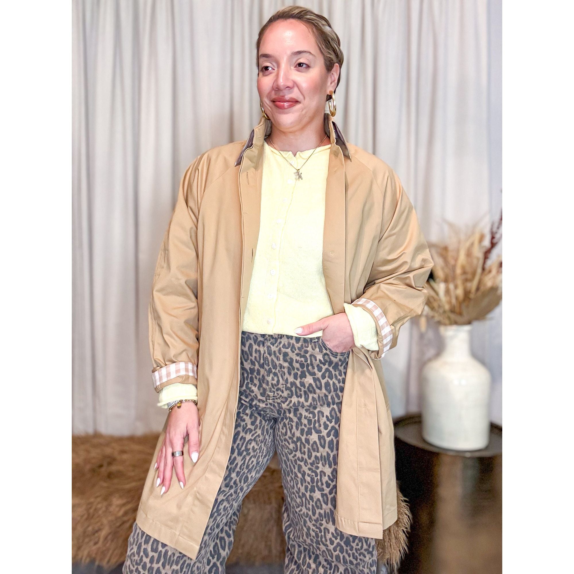 Jenna Trench - The Hive by Chris Jesselle