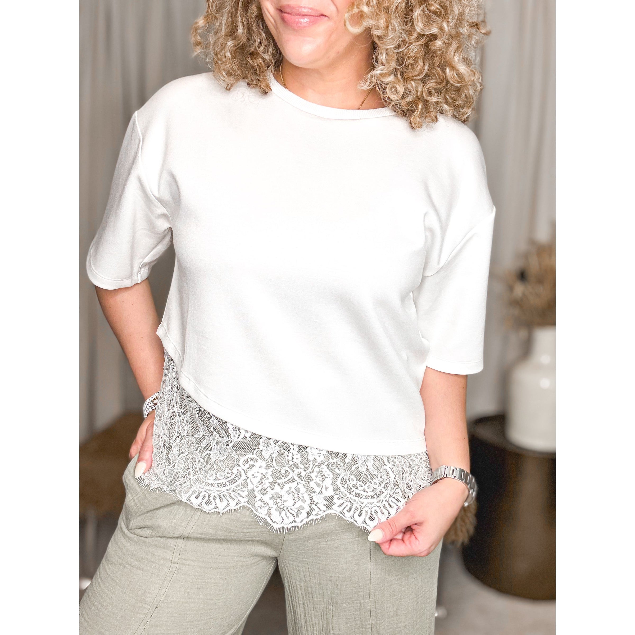 Reign Top