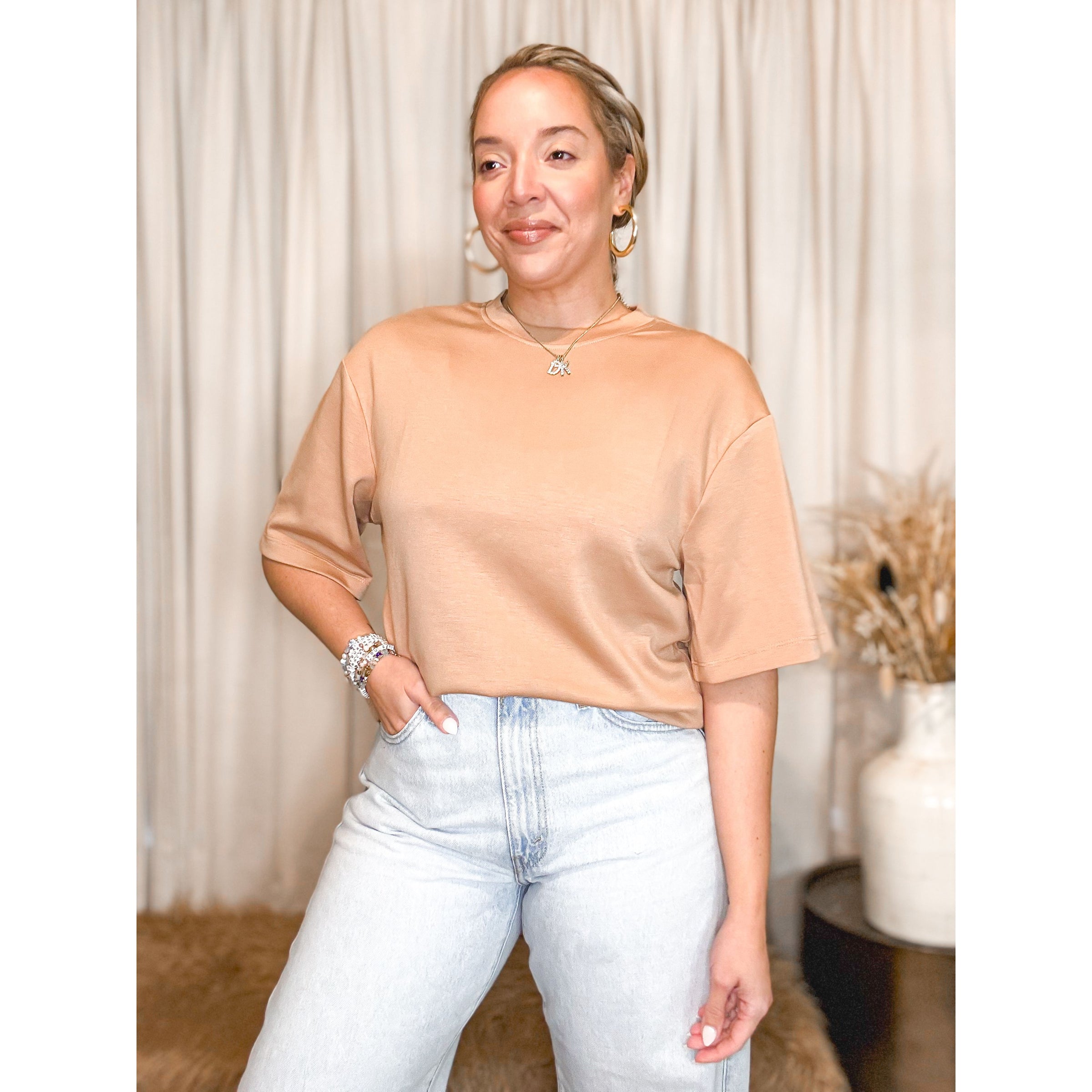 Benny Tee - The Hive by Chris Jesselle